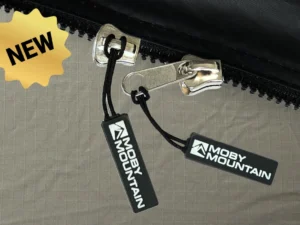 Moby Mountain Zipper-Puller
